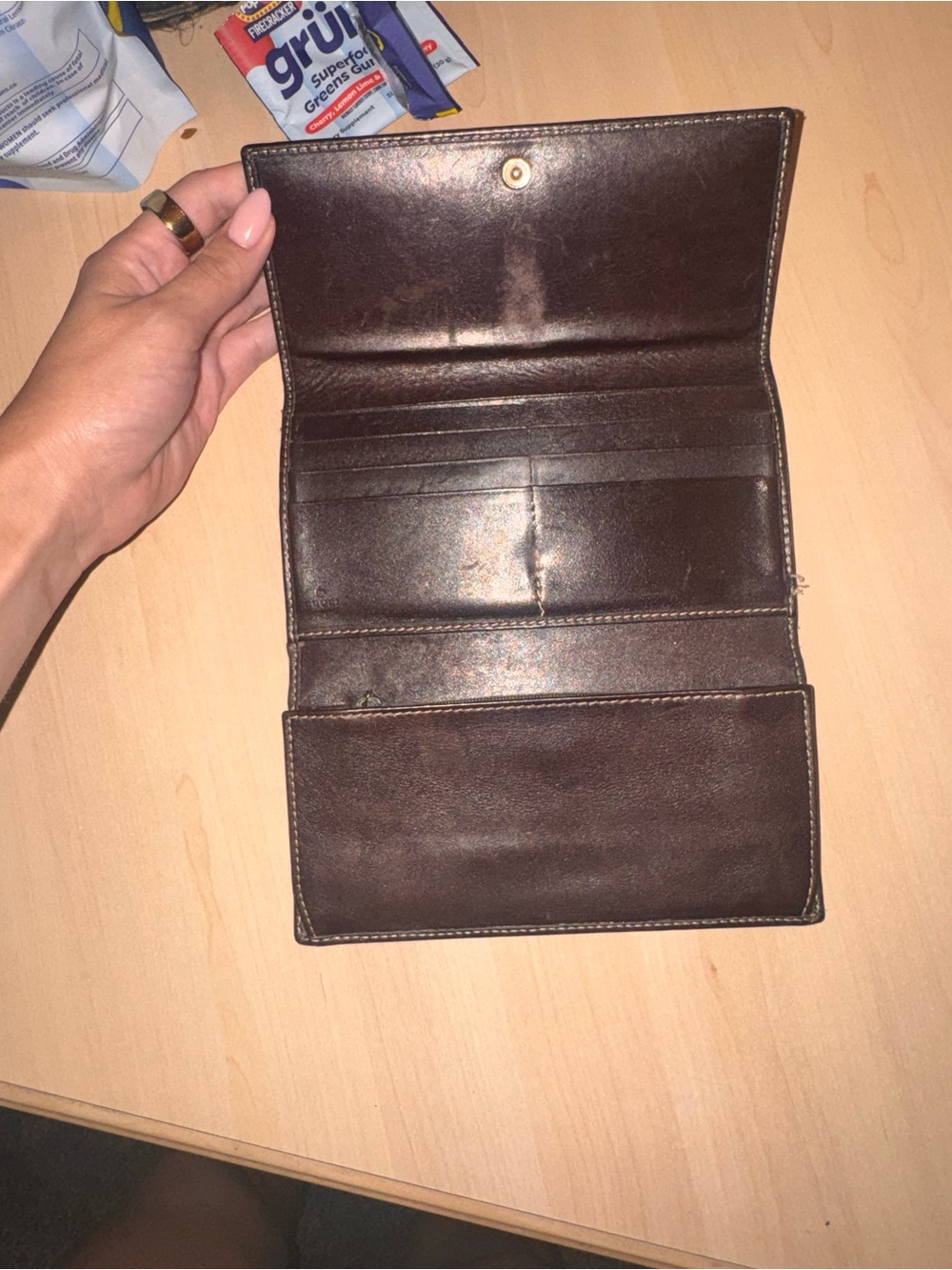 Gucci Brown GG Canvas Continental Wallet with Gold Logo - Picture 3 of 7